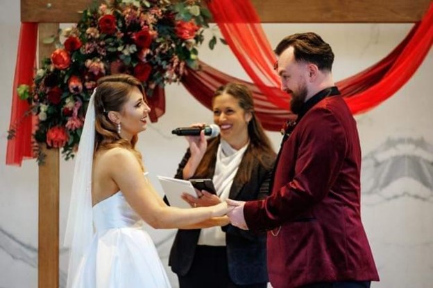 Touch of Magic to Your Wedding - Hire a Wedding Magician